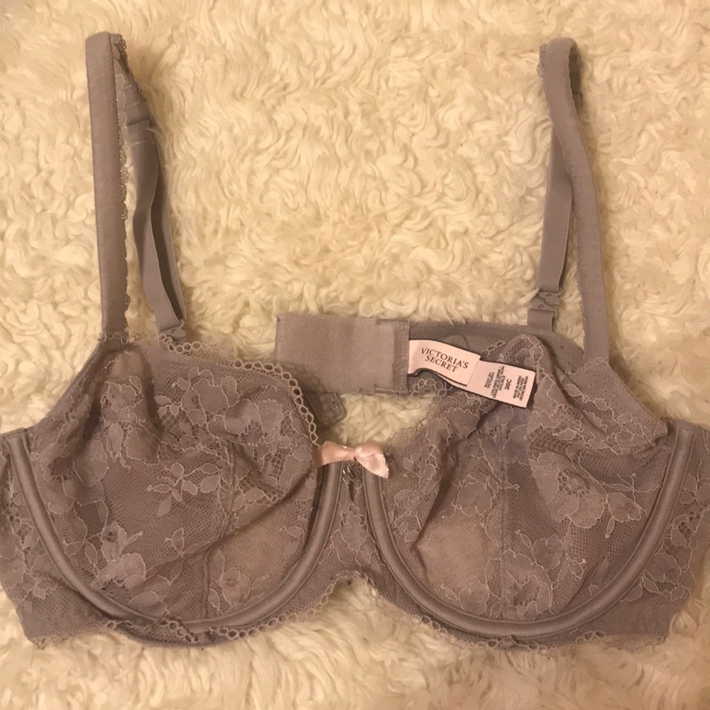 Victoria Secret Light Purple Lace Bra